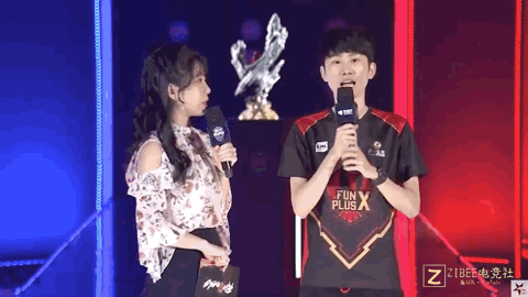 何犯规动作 何犯规动作