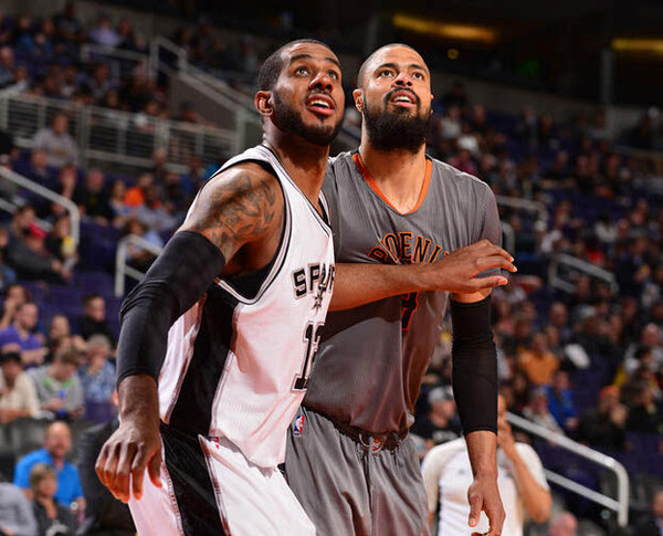 演练发球决 演练发球决