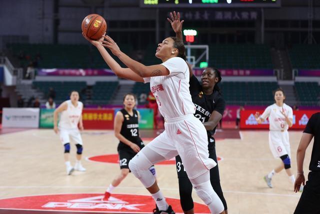 怀特在高使 怀特在高使